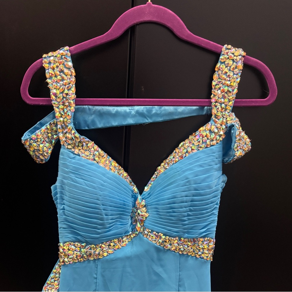 Chic Turquoise Backless Dress with Crystal Straps